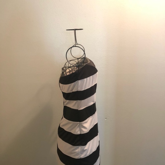 🎁Forever21 Black and grey dress🎁 - Picture 5 of 6